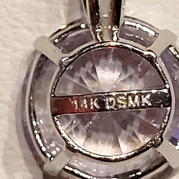 14k Real White Gold Pendant Brilliant cz stone (2.75 carat look). - Picture 3 of 4